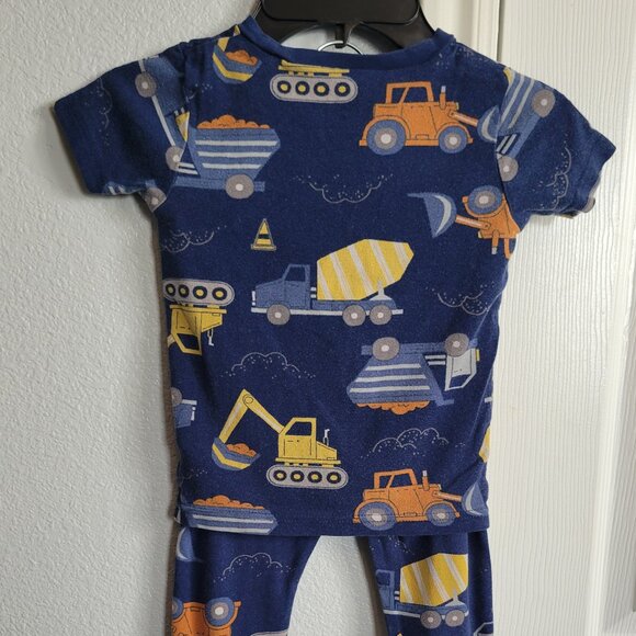 Bundle 4T pajamas - Picture 11 of 16